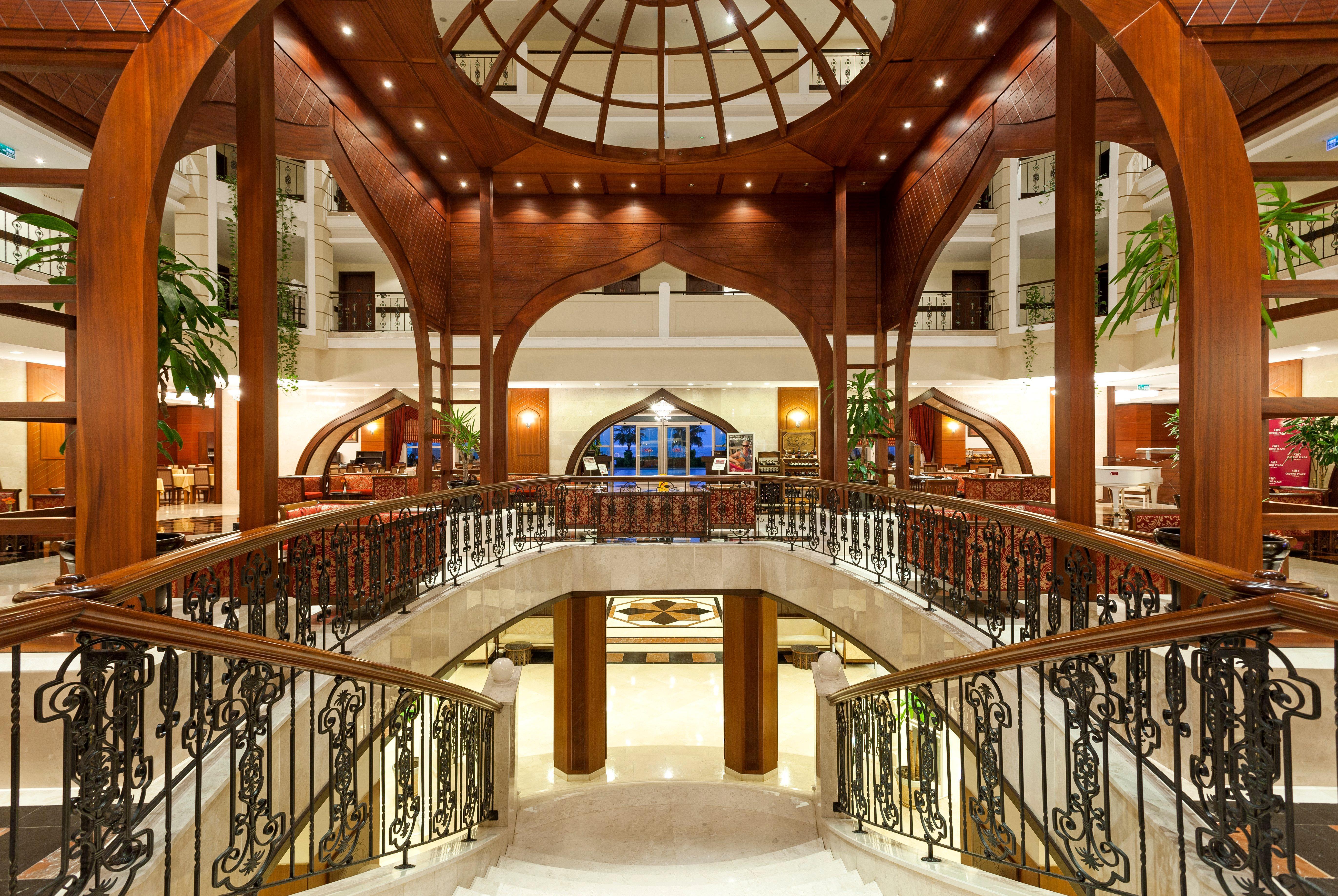 Hotel Crowne Plaza Antalya By Ihg Zewnętrze zdjęcie The lobby of the hotel