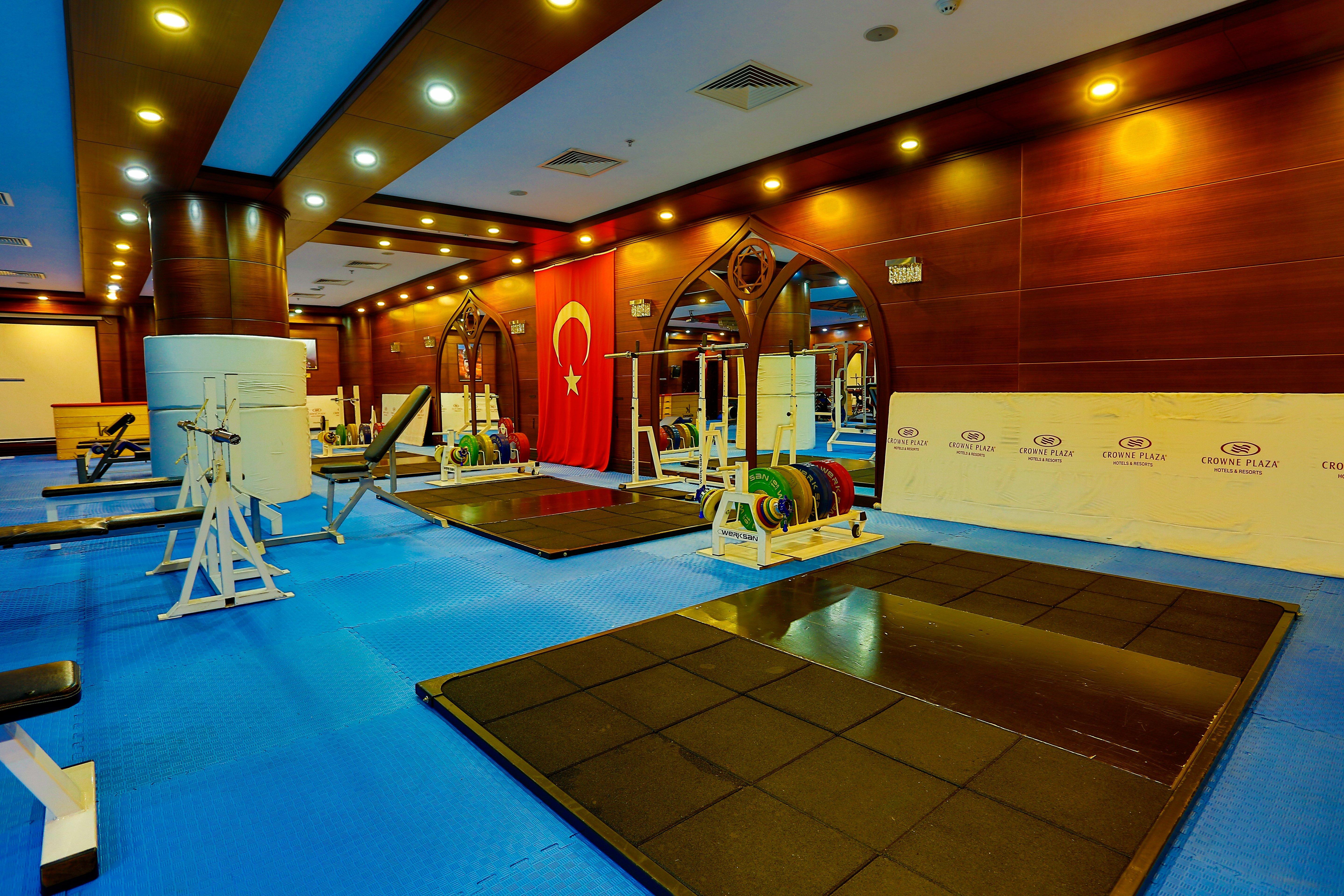 Hotel Crowne Plaza Antalya By Ihg Zewnętrze zdjęcie The weightlifting room