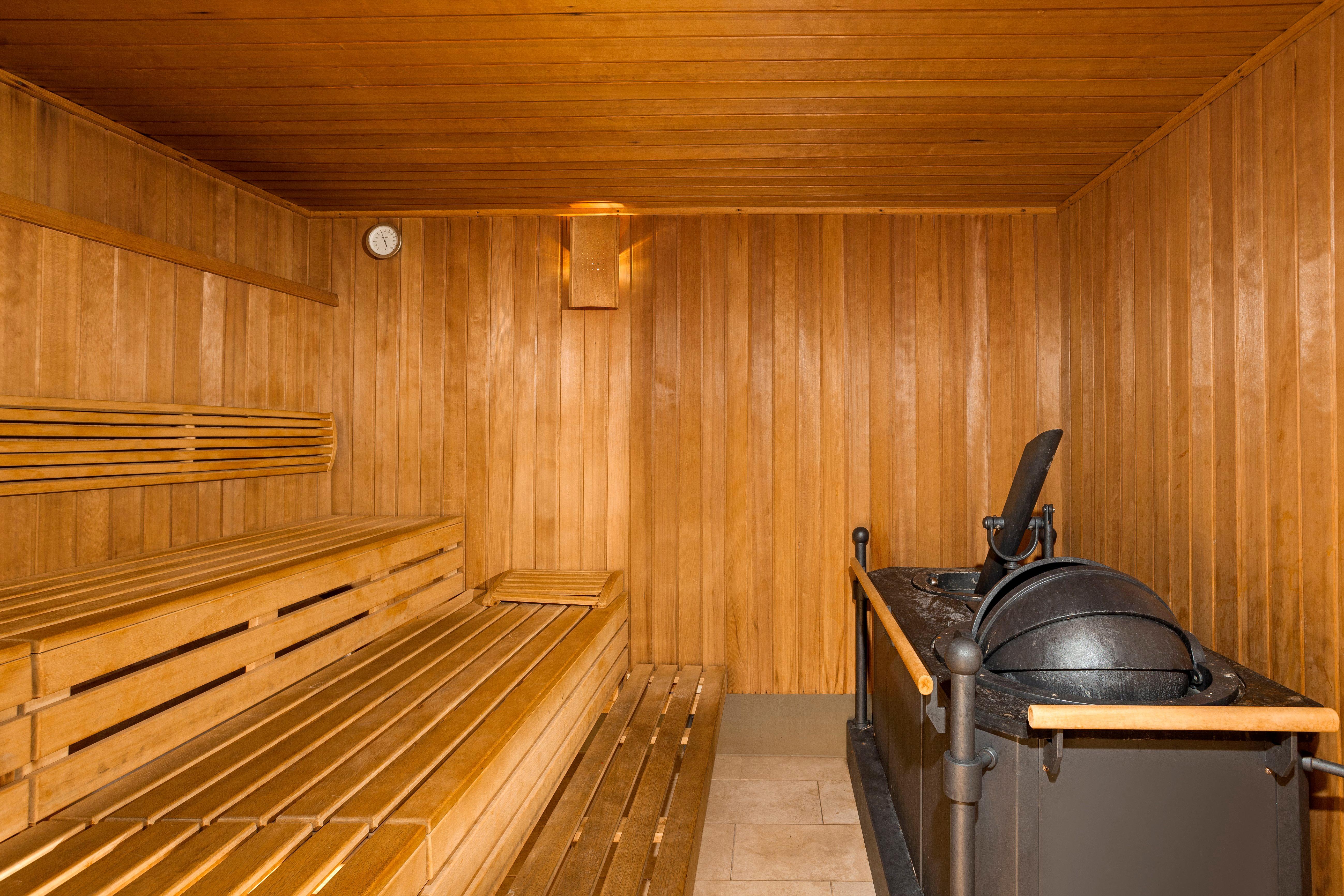 Hotel Crowne Plaza Antalya By Ihg Zewnętrze zdjęcie A Finnish sauna