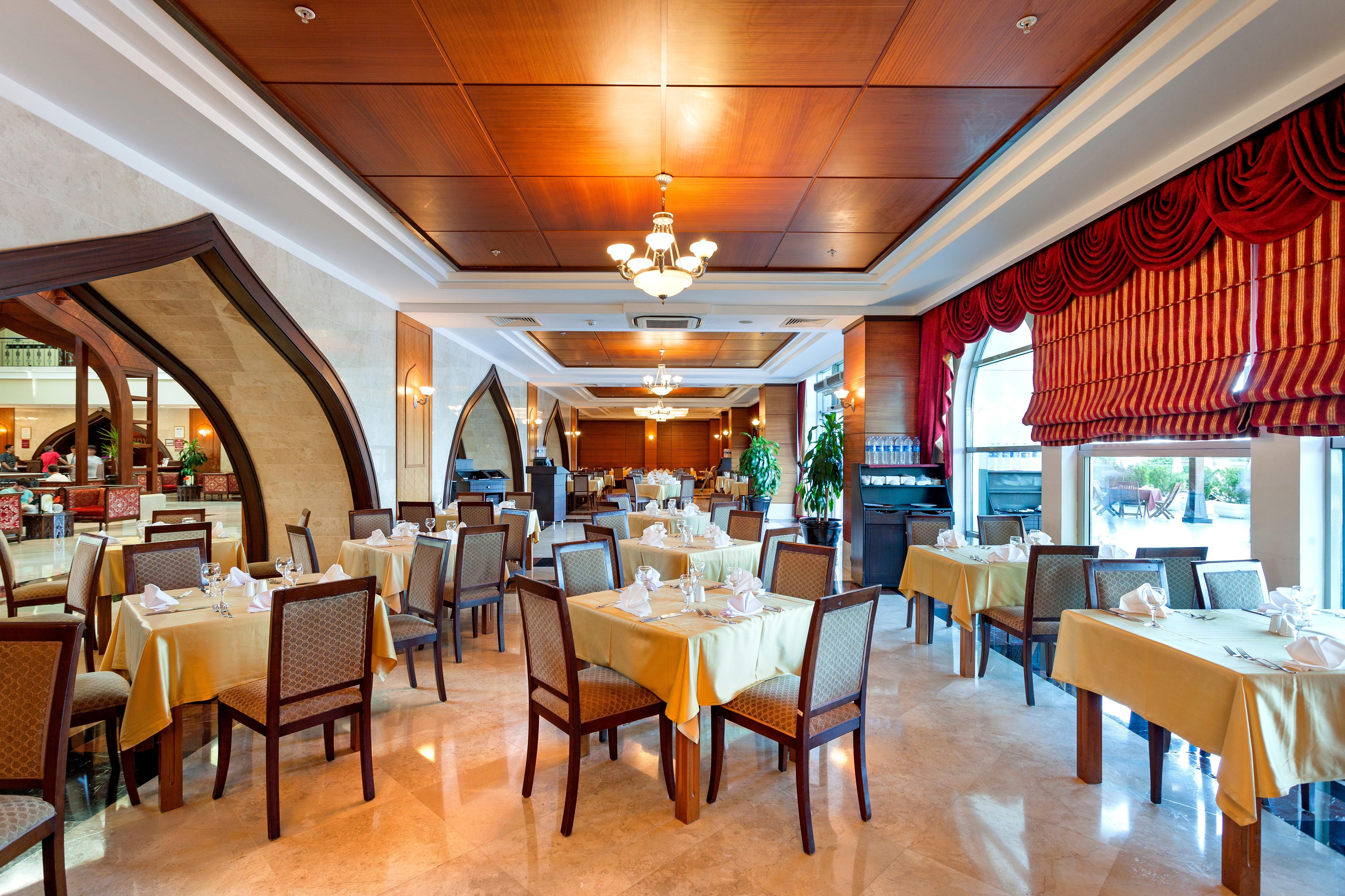 Hotel Crowne Plaza Antalya By Ihg Zewnętrze zdjęcie Restaurant interior