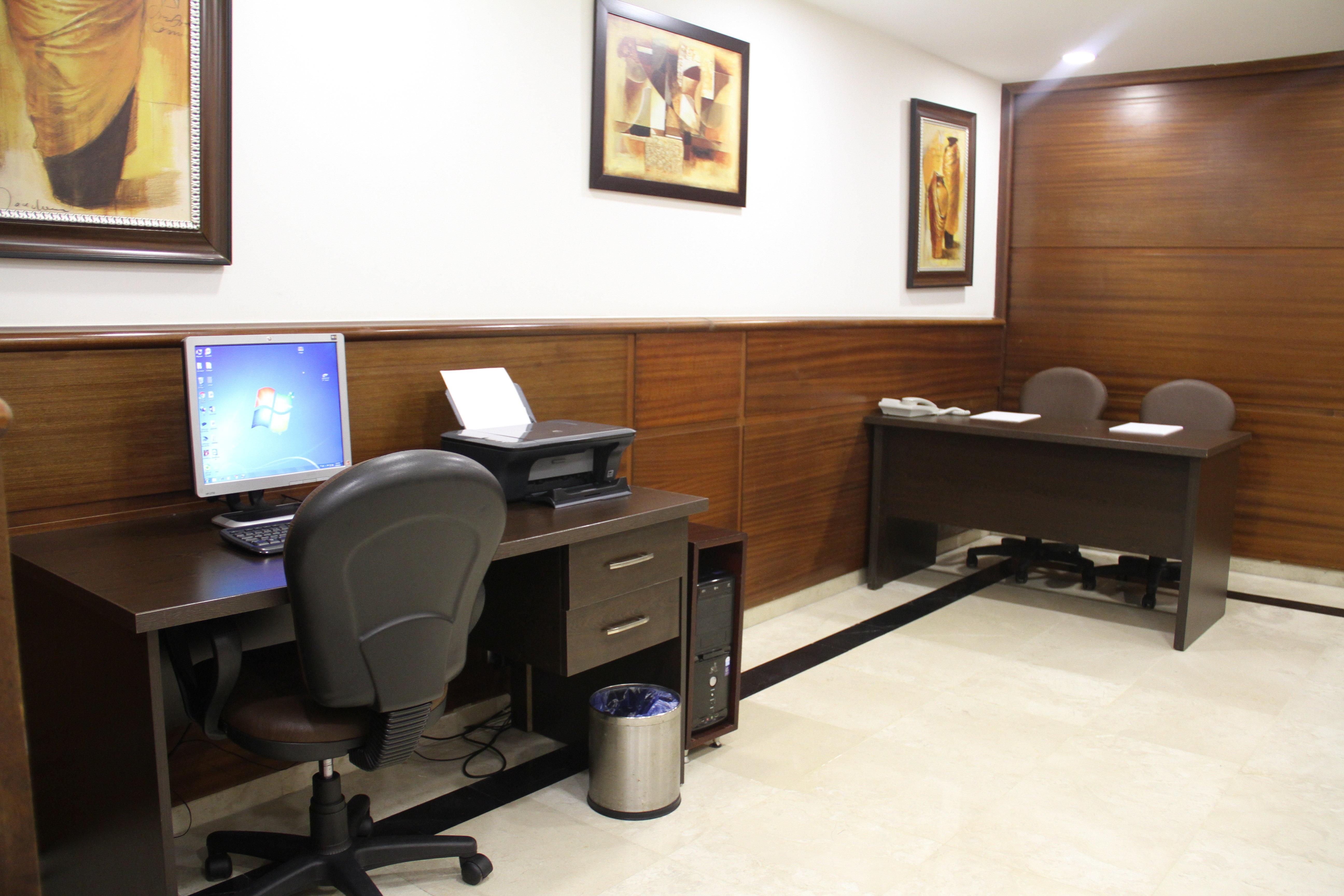 Hotel Crowne Plaza Antalya By Ihg Zewnętrze zdjęcie Business Center