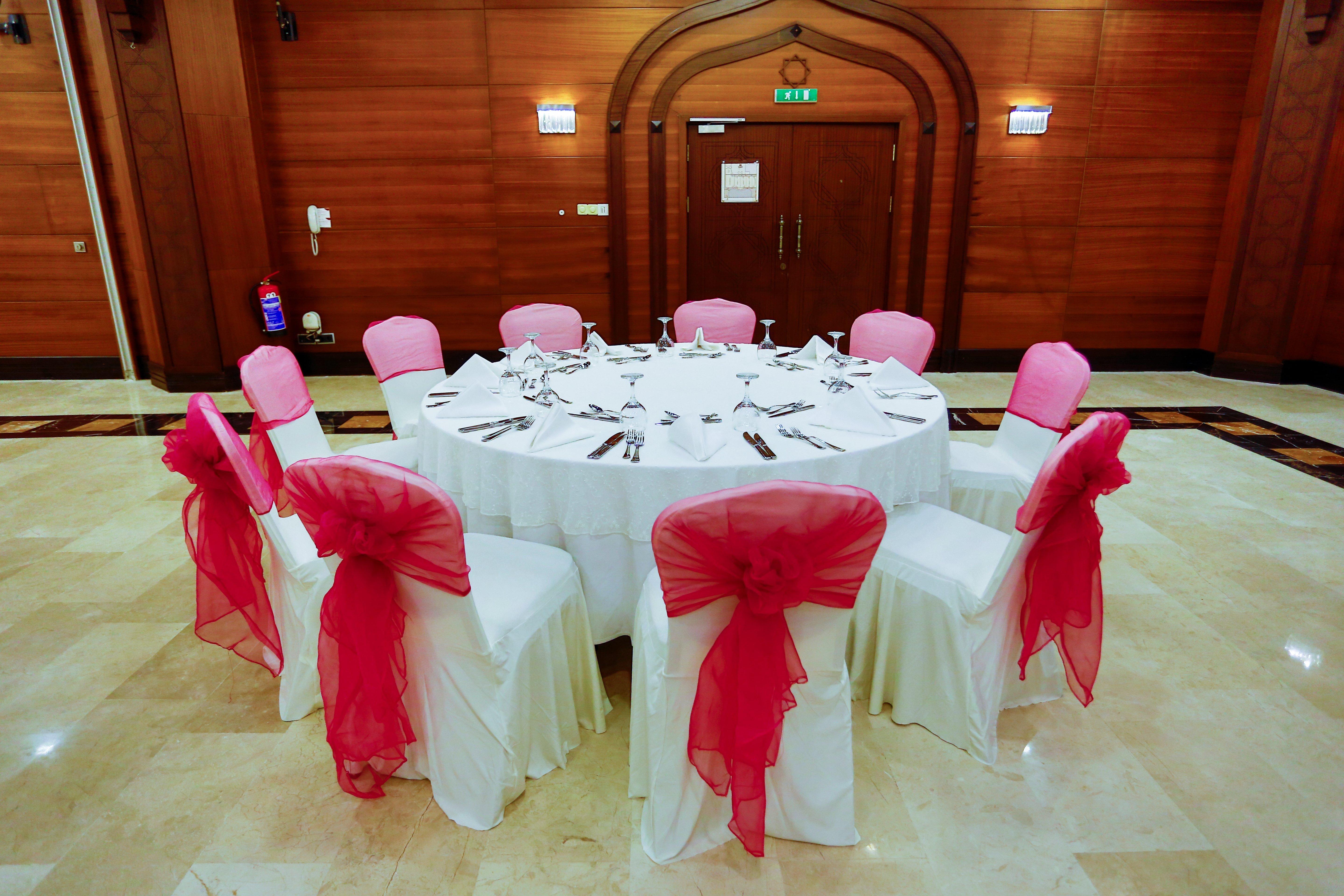 Hotel Crowne Plaza Antalya By Ihg Zewnętrze zdjęcie A table set for a formal dinner
