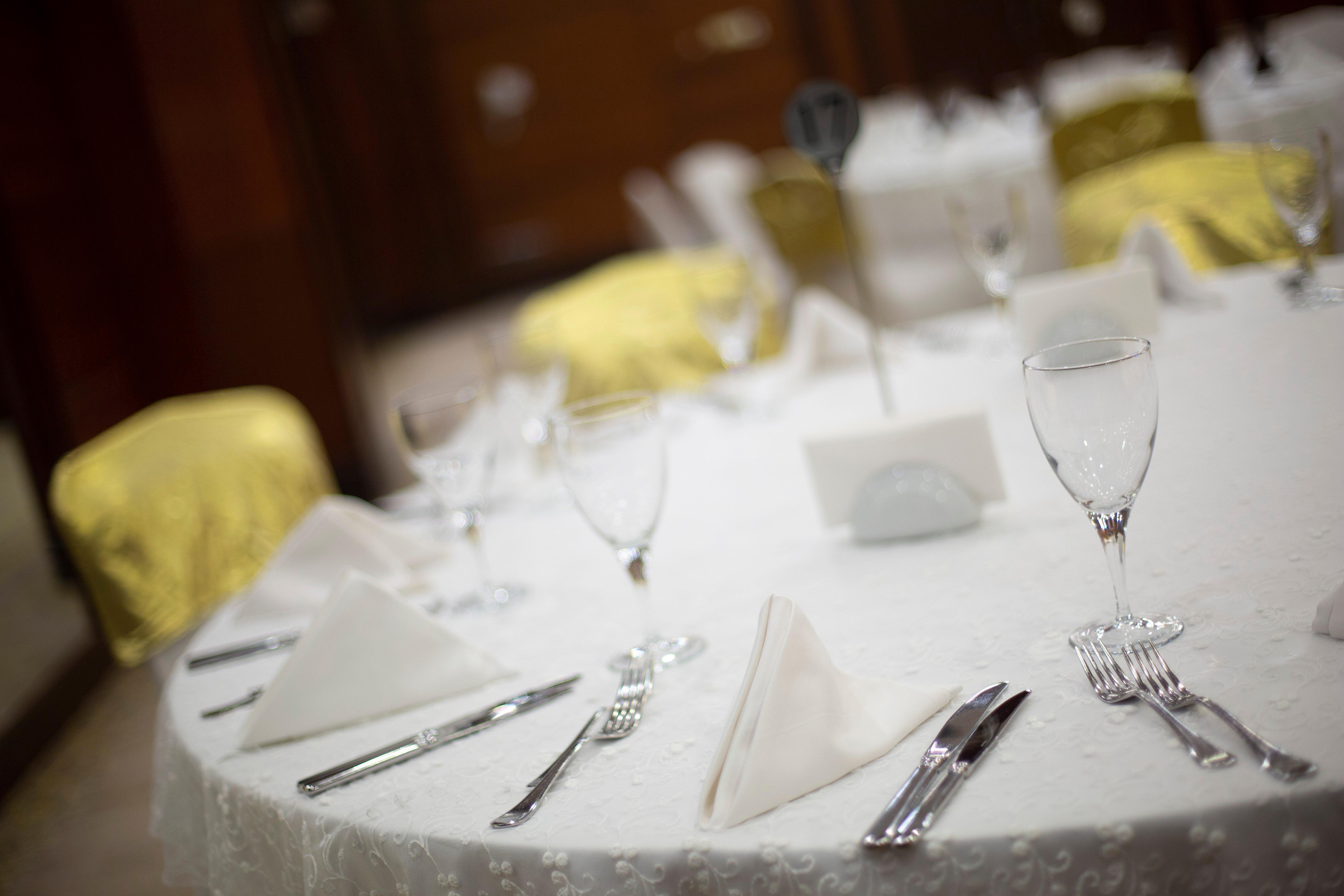 Hotel Crowne Plaza Antalya By Ihg Zewnętrze zdjęcie A table set for a formal meal